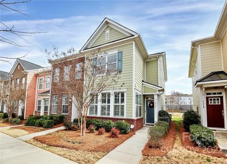 2532 Tranquil Oak Place