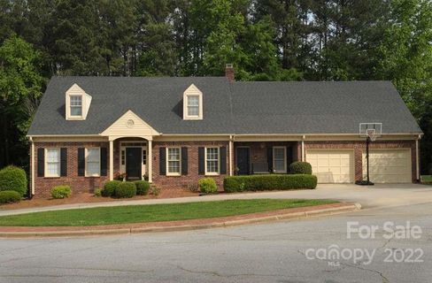 100 Arabian Lane sold home in Saddlebrook, Salisbury, NC