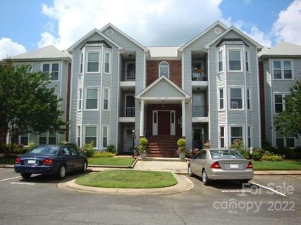 10245 Rose Meadow Lane sold home in Rose Meadow, Charlotte, NC
