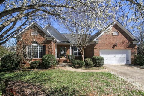 10906 Mcalpine Valley Court