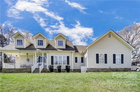 6105 Ferncliff Drive sold home in Quail Hollow Park, Concord, NC