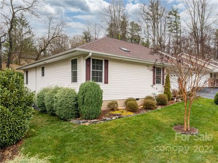 194 Allen Paul Drive sold home in Gann Village, Hendersonville, NC