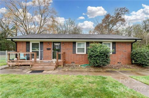 1126 Heather Lane
