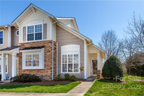 206 Dawn Mist Lane 28
