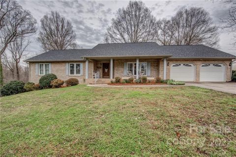 2340 Ben Jones Road sold home in Crest Acres, Shelby, NC