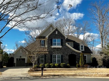 1303 Edbrooke Lane