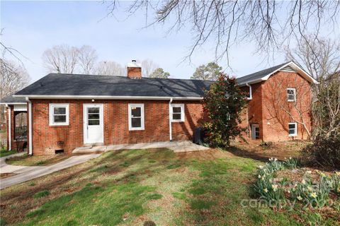 1141 Buffalo Shoals Road sold home in Bostian Height, Statesville, NC