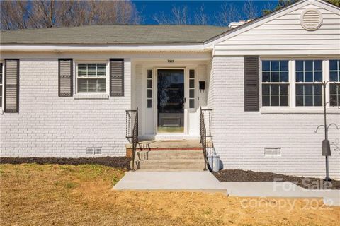 404 Rosewood Court