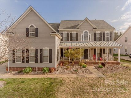 572 Fair Oaks Drive