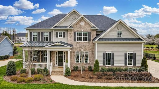 213 Seven Oaks Landing
