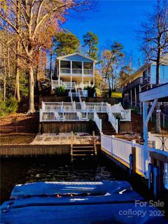 224 N Shoreline Drive