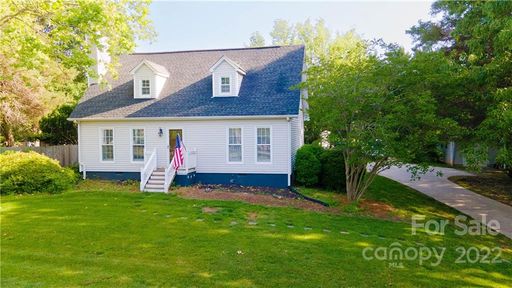 1648 Apple Tree Lane