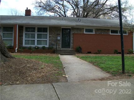 4649 Woodlark Lane