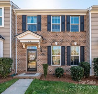 6874 Colonial Garden Drive