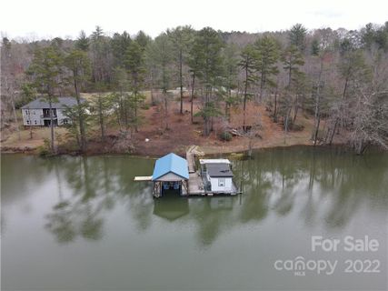 2015 Castle Vista Court 5&6a sold home in Lake Vistas, Connelly Springs, NC