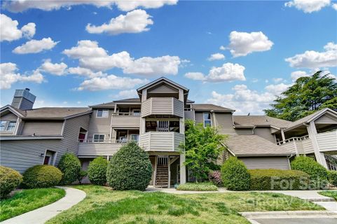 2557 Stockbridge Drive C
