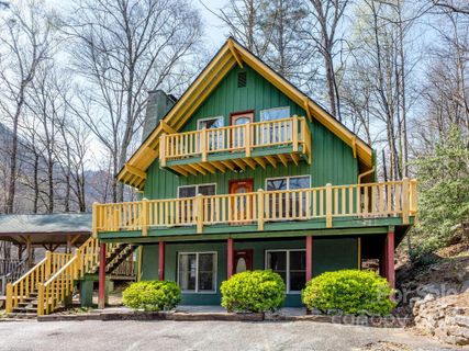 950 Main Street 1 sold home in Mountain Village Chalets, Chimney Rock, NC