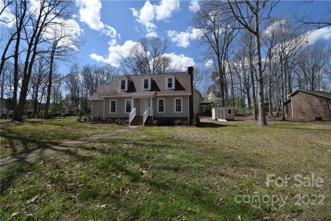 3051 Jamestown Drive sold home in Williamsburg, Gastonia, NC