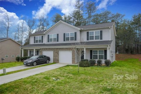 1033 Cedar Village Trail