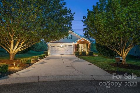 112 N Woodcliff Lane