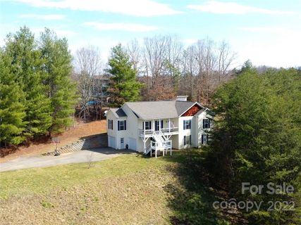 411 Macbeth Street sold home in Brigadoon Estates, Weaverville, NC