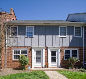 1300 Larchmont Place 309