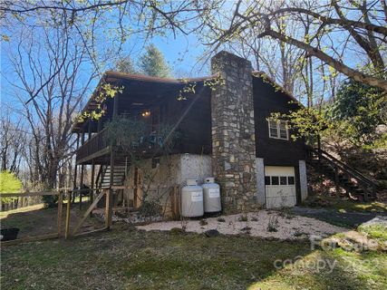 71 Apple Creek Road