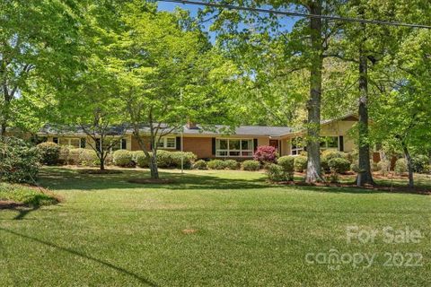 702 Plantation Road