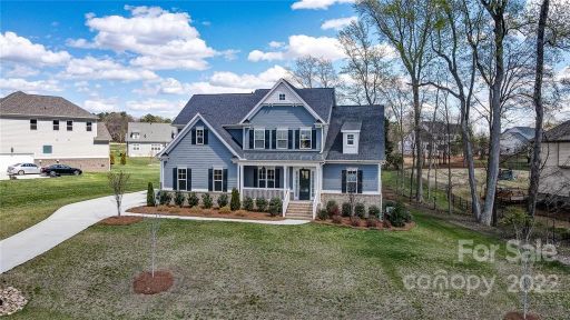 201 Seven Oaks Landing