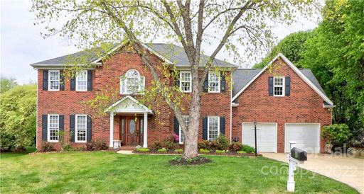 2304 Coach House Lane