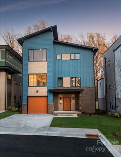 712 Waco Street