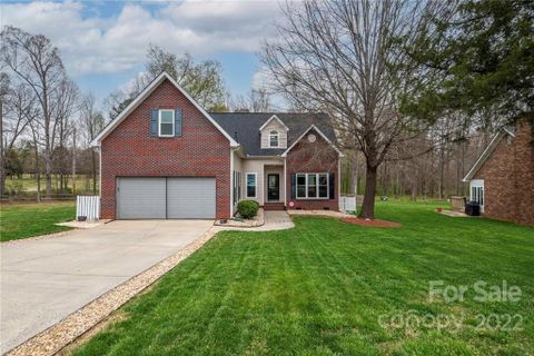 4432 Derbyshire Lane