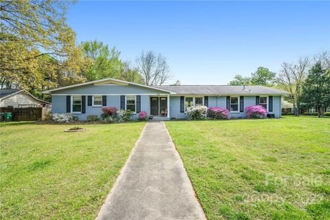 8431 Amelia Drive