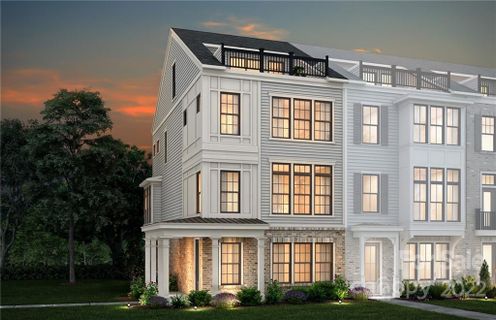 2607 Kenmore Avenue 026