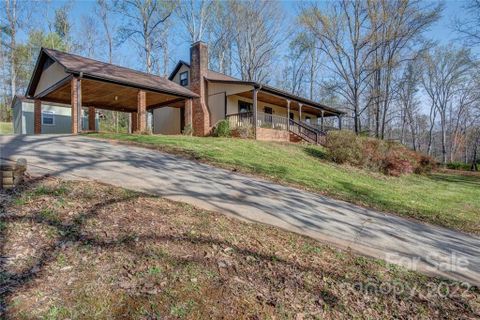 4933 Hemlock Court