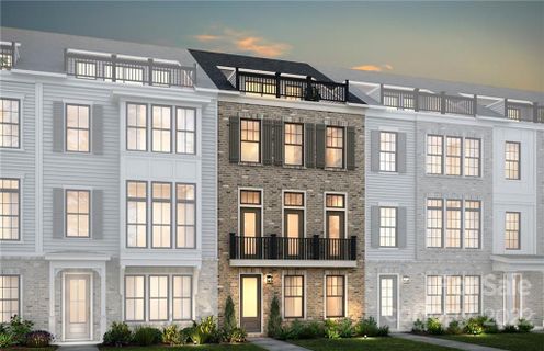 2611 Kenmore Avenue 027