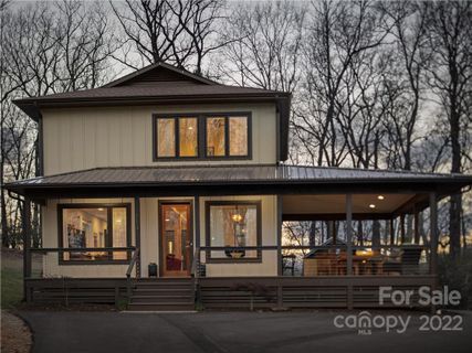 114 Greenwood Acres Drive sold home in Greenwood Acres, Mills River, NC