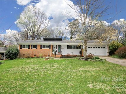 1626 Woodberry Road