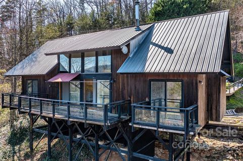126 N Ridge Drive sold home in The Crossings at Sugar Hill, Marion, NC