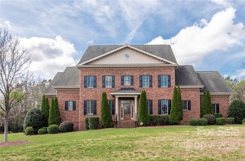 6002 Quintessa Drive sold home in Quintessa, Wesley Chapel, NC