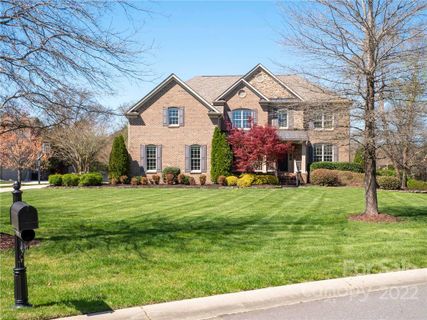 3016 Autumn Blossom Lane