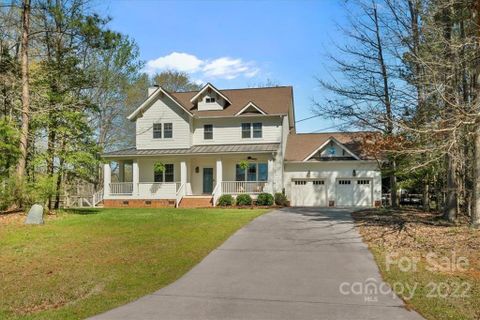 4835 Rockwood Drive