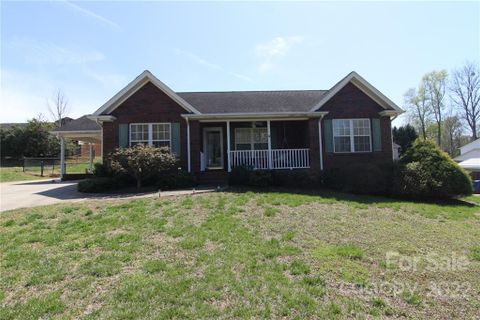 2321 Sunset Drive sold home in Sunset Crossing, Gastonia, NC