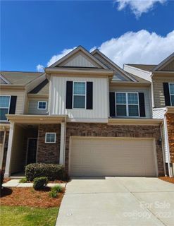 1817 Royal Gorge Avenue