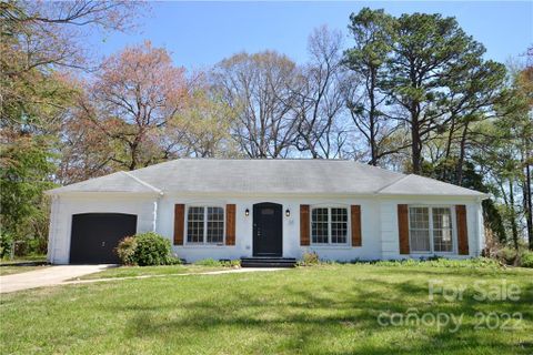 212 Cedarwood Drive