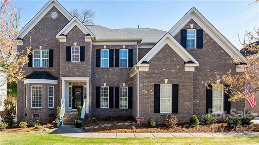 527 Fairwoods Drive
