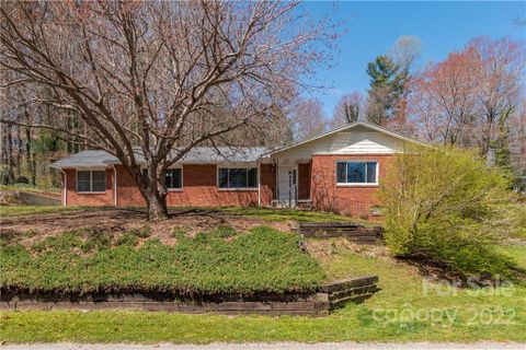 101 Britton Avenue sold home in Dellwood, Hendersonville, NC