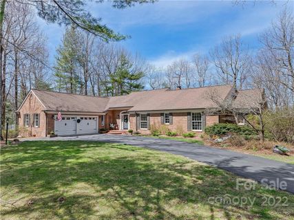 204 Maple Hill Drive