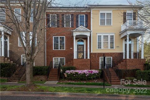 825 Granby Drive