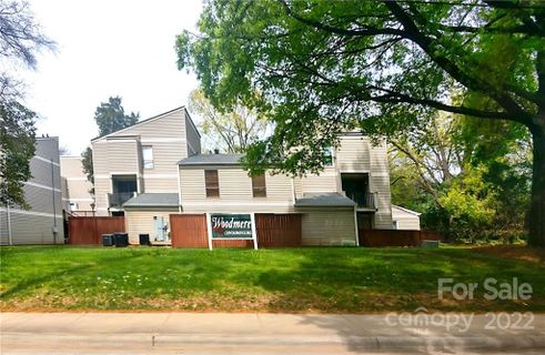 1615 Merry Oaks Road B sold home in Woodmere, Charlotte, NC